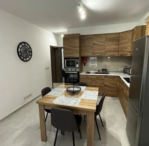 Antares 2 Bedroom Apartment In Gzira